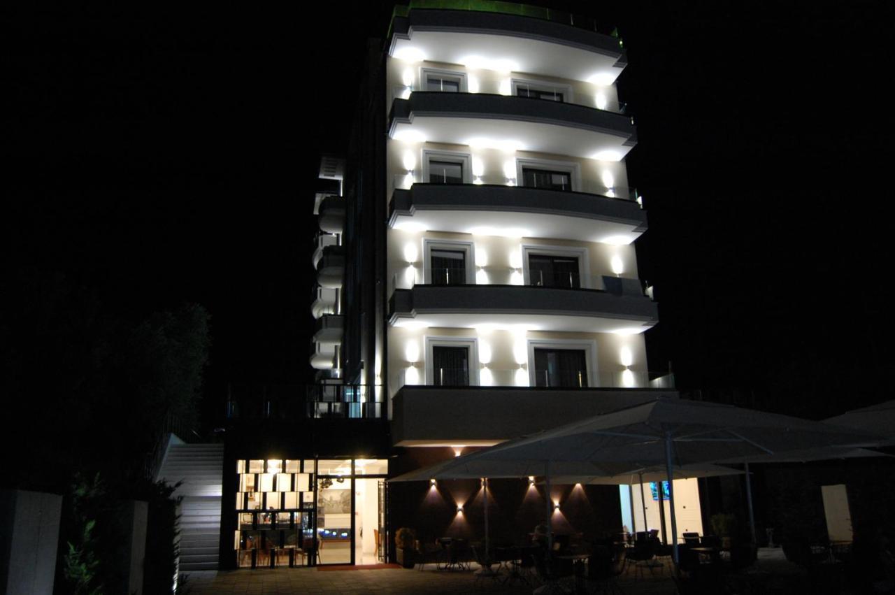 A&G Hotel Radhimë Εξωτερικό φωτογραφία
