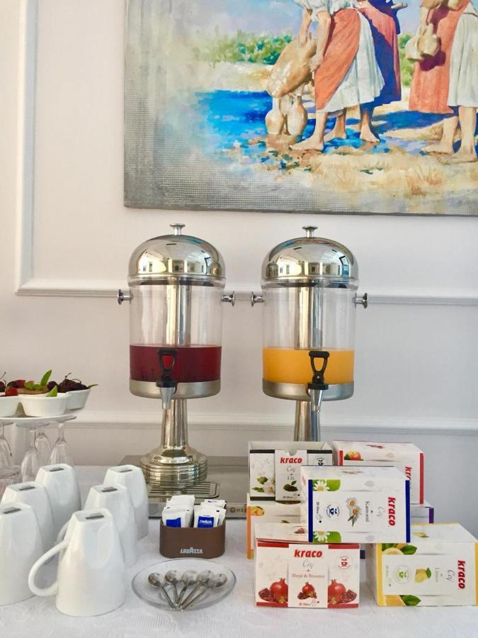 A&G Hotel Radhimë Εξωτερικό φωτογραφία