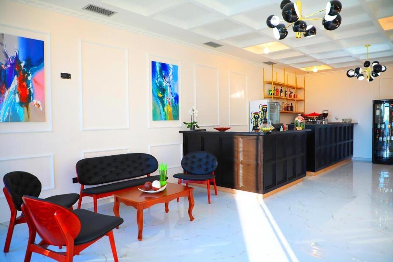 A&G Hotel Radhimë Εξωτερικό φωτογραφία