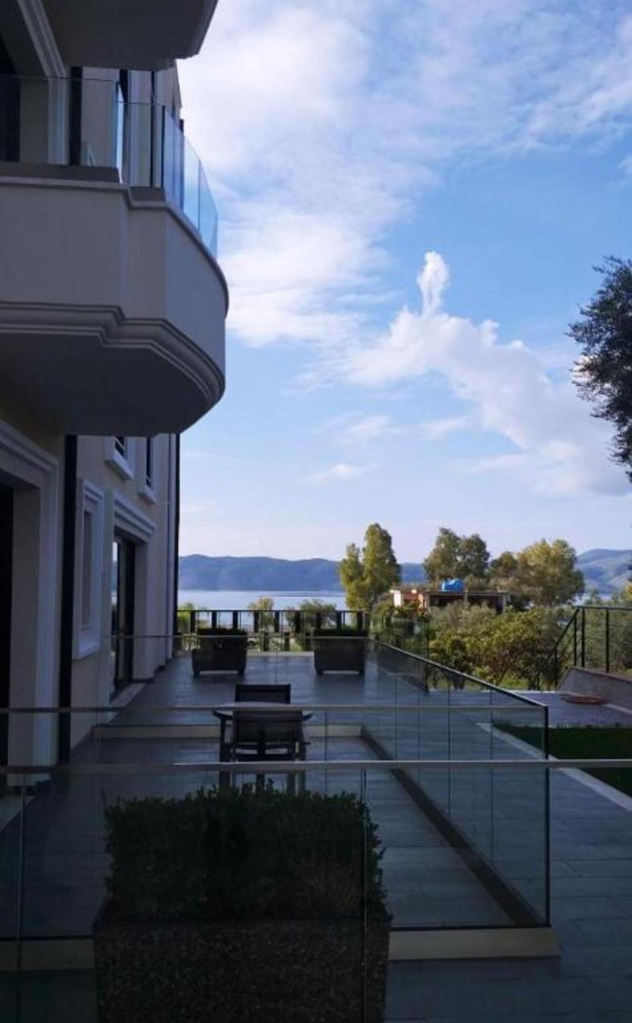 A&G Hotel Radhimë Εξωτερικό φωτογραφία