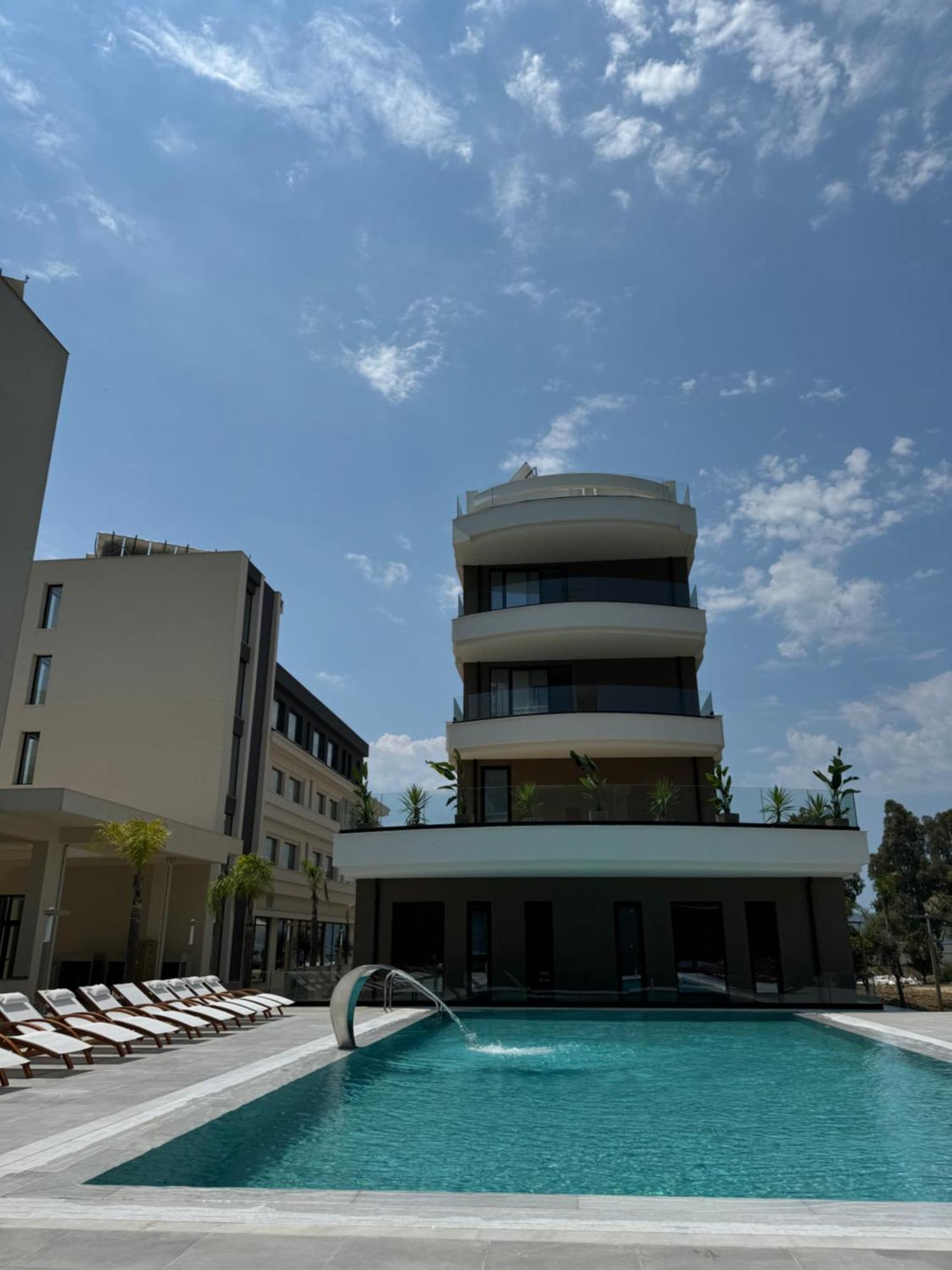 A&G Hotel Radhimë Εξωτερικό φωτογραφία