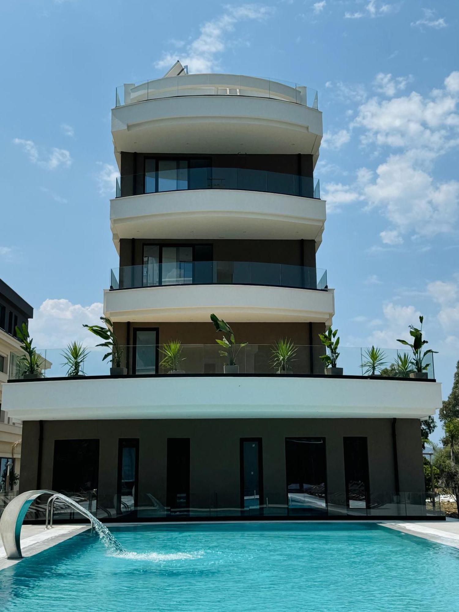 A&G Hotel Radhimë Εξωτερικό φωτογραφία
