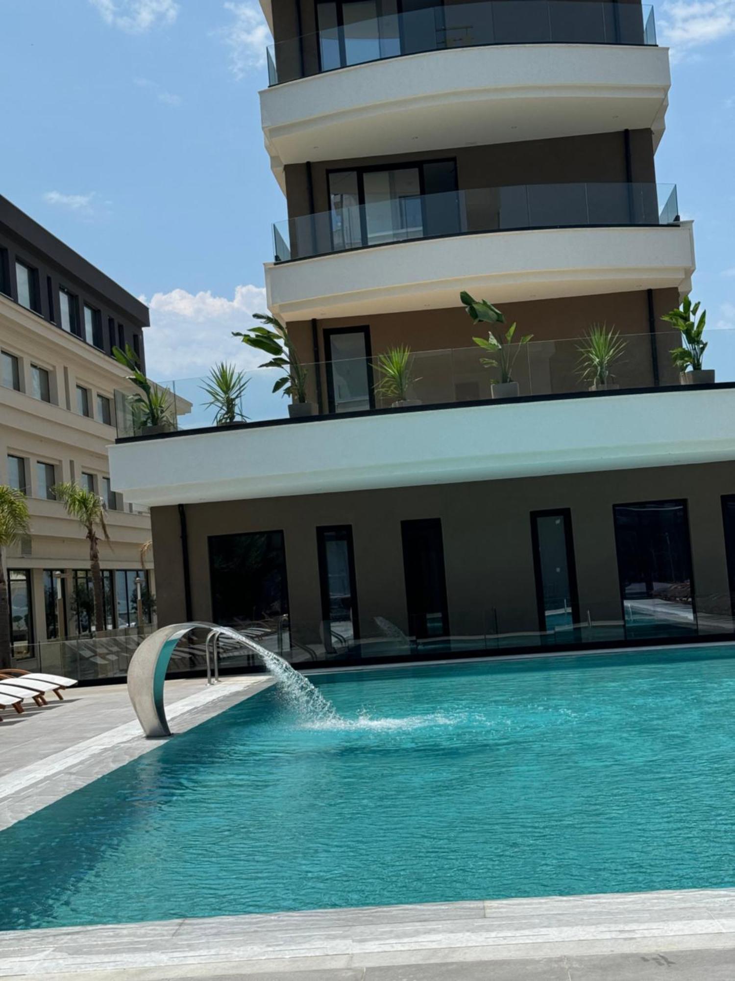 A&G Hotel Radhimë Εξωτερικό φωτογραφία