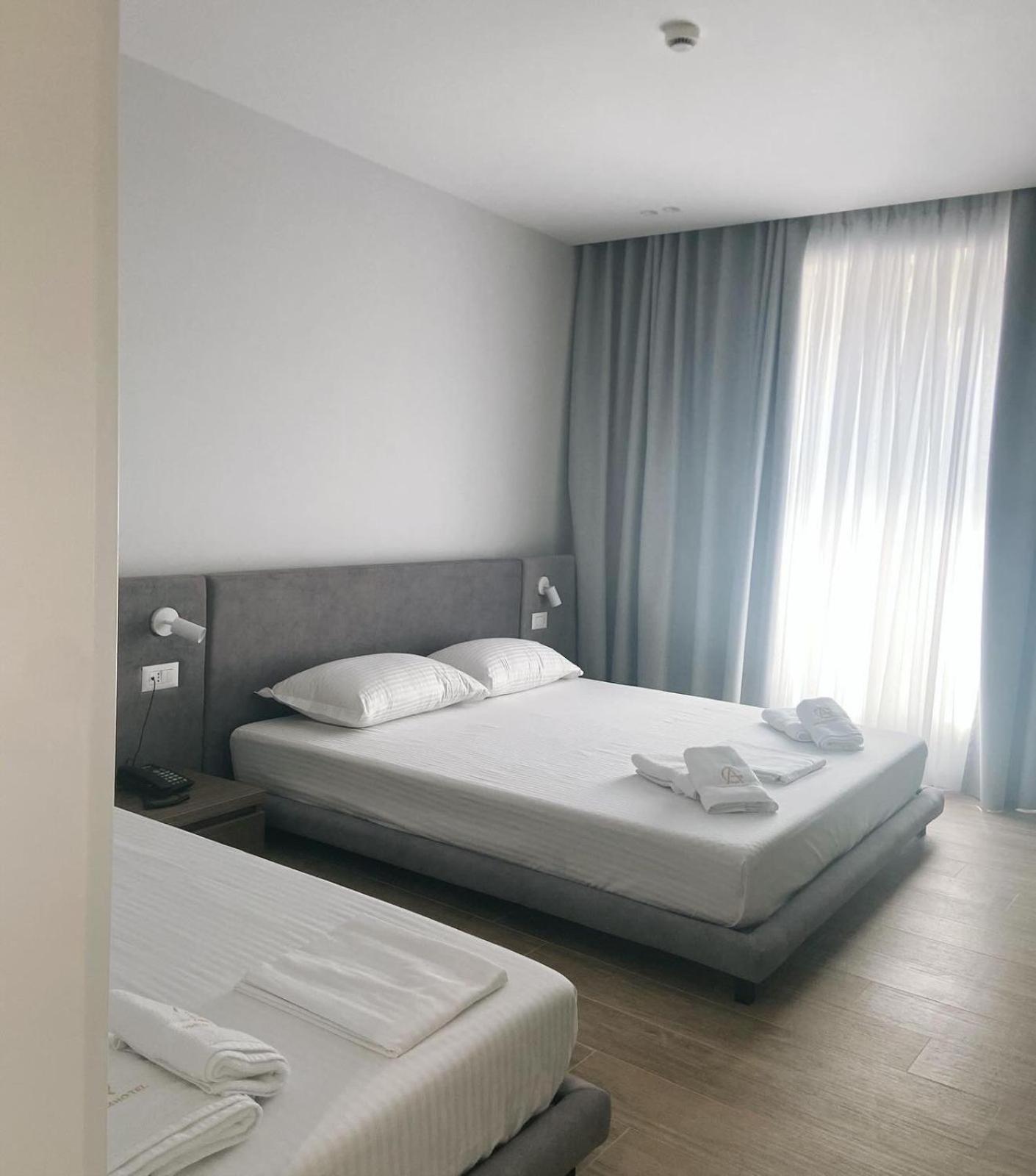 A&G Hotel Radhimë Εξωτερικό φωτογραφία
