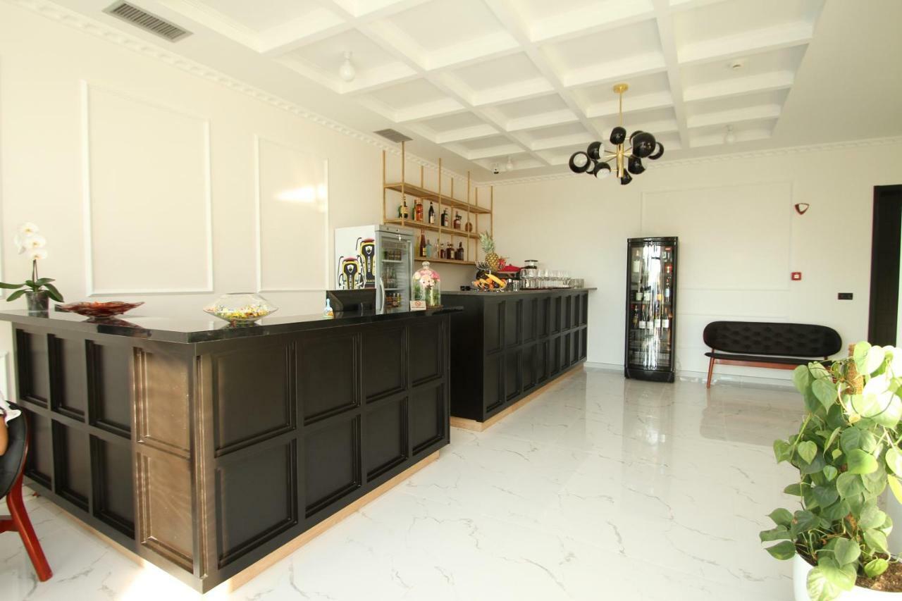 A&G Hotel Radhimë Εξωτερικό φωτογραφία